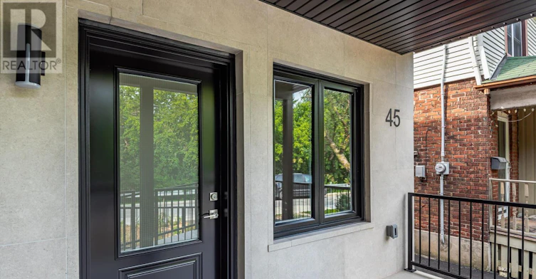 2-45 Astoria Avenue, Toronto, ON, M6N 2V6 - 3