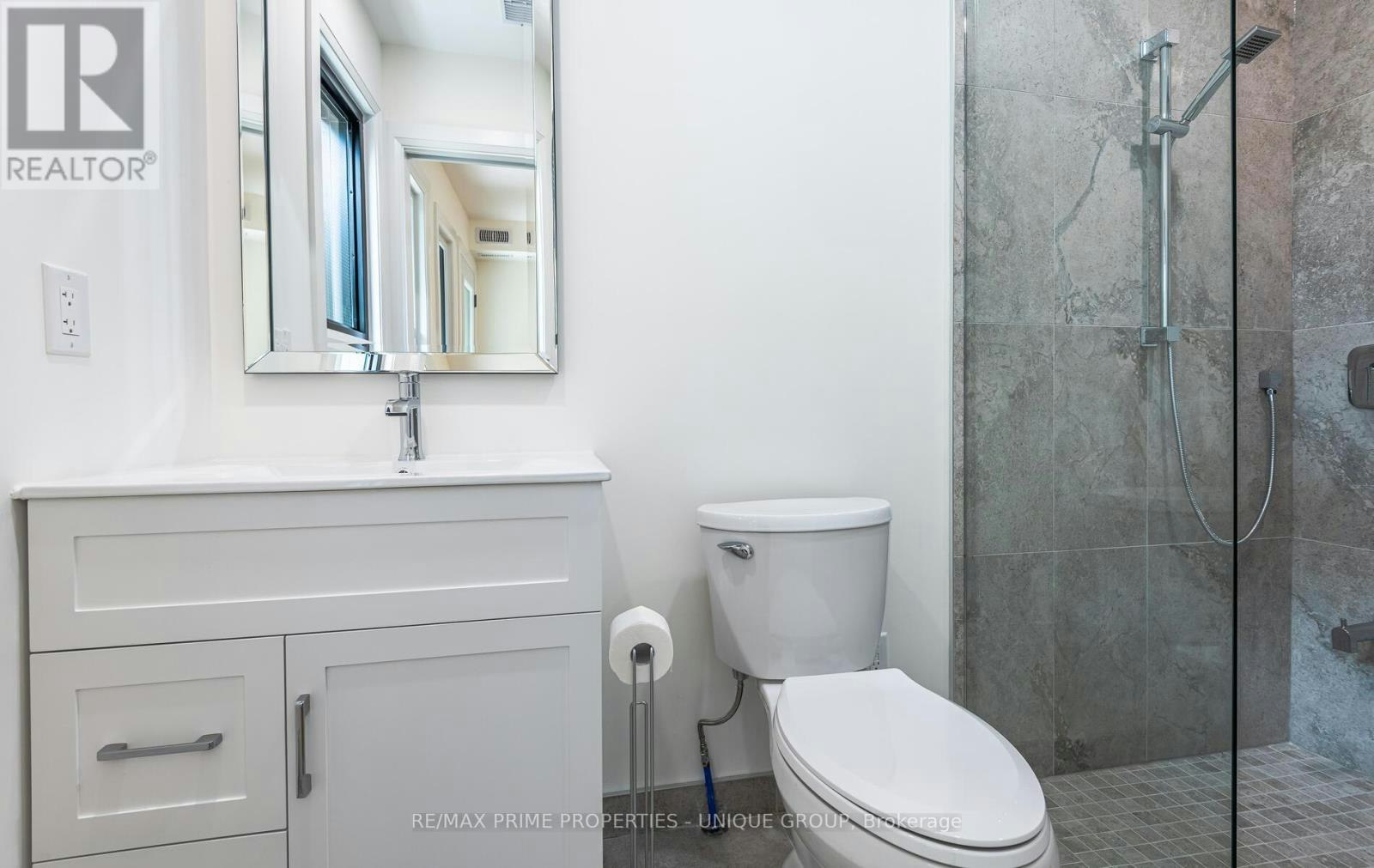 2-45 Astoria Avenue, Toronto, ON, M6N 2V6 - 17