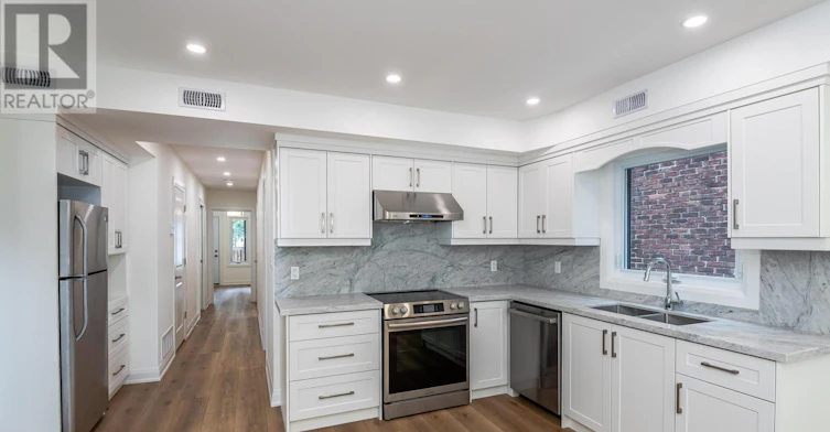 2-45 Astoria Avenue, Toronto, ON, M6N 2V6 - 8