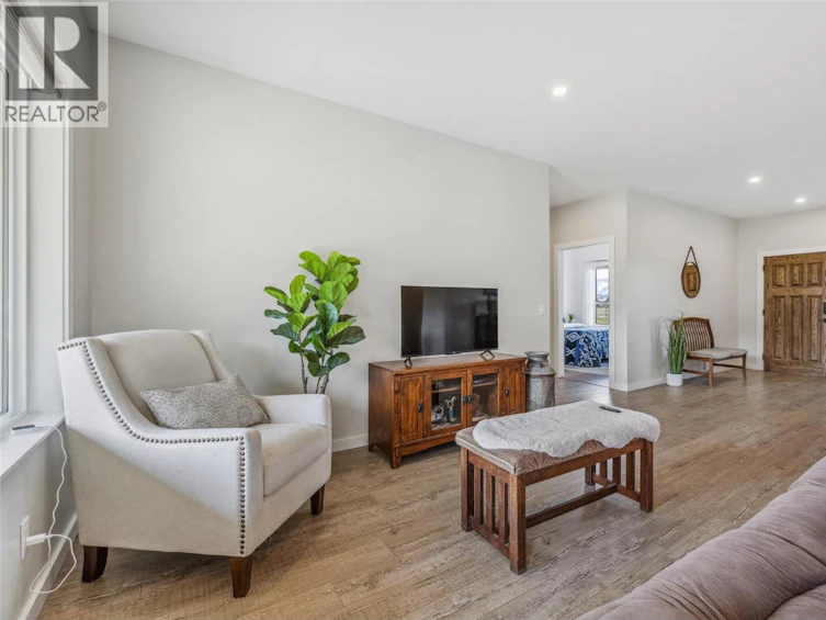 2411 Harding Road, Armstrong, BC, V4Y 0V9 - 18
