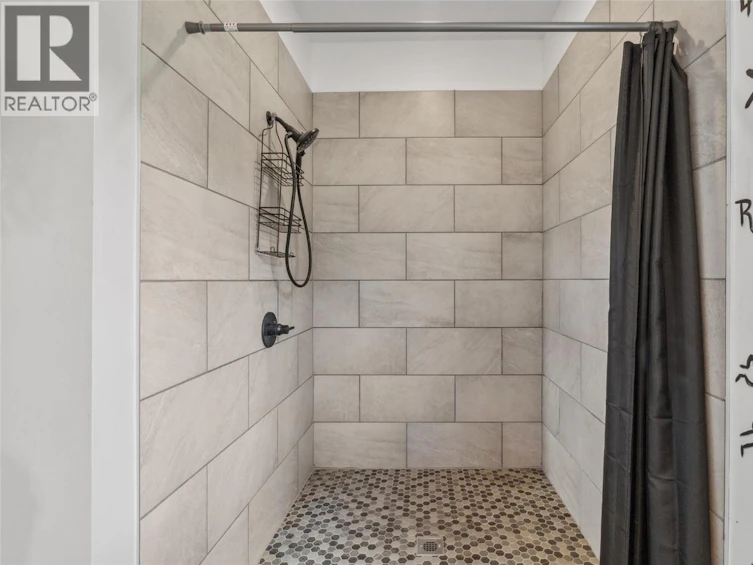 2411 Harding Road, Armstrong, BC, V4Y 0V9 - 27