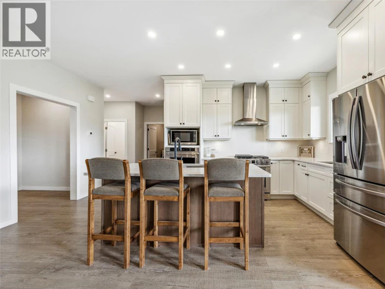 2411 Harding Road, Armstrong, BC, V4Y 0V9 - 8