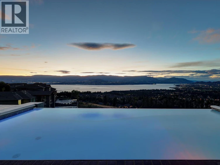 858 Clarance Avenue, Kelowna, BC, V1W 5H4 - 4