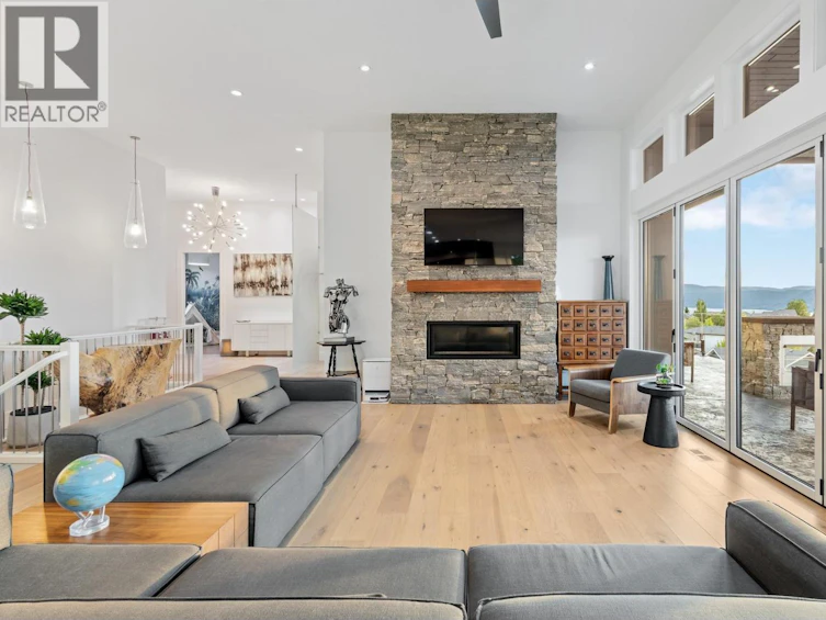 858 Clarance Avenue, Kelowna, BC, V1W 5H4 - 17