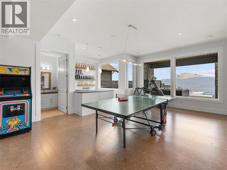858 Clarance Avenue, Kelowna, BC, V1W 5H4 - 42