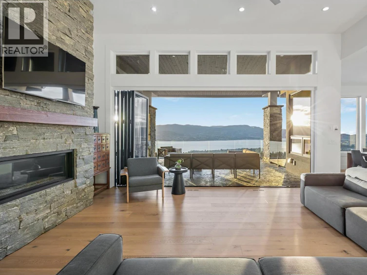 858 Clarance Avenue, Kelowna, BC, V1W 5H4 - 14