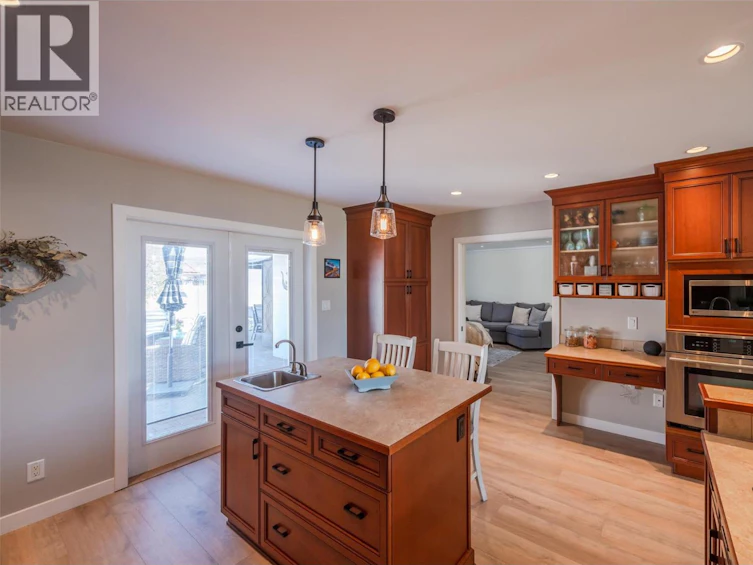 115 Elm Avenue, Penticton, BC, V2A 3W1 - 23