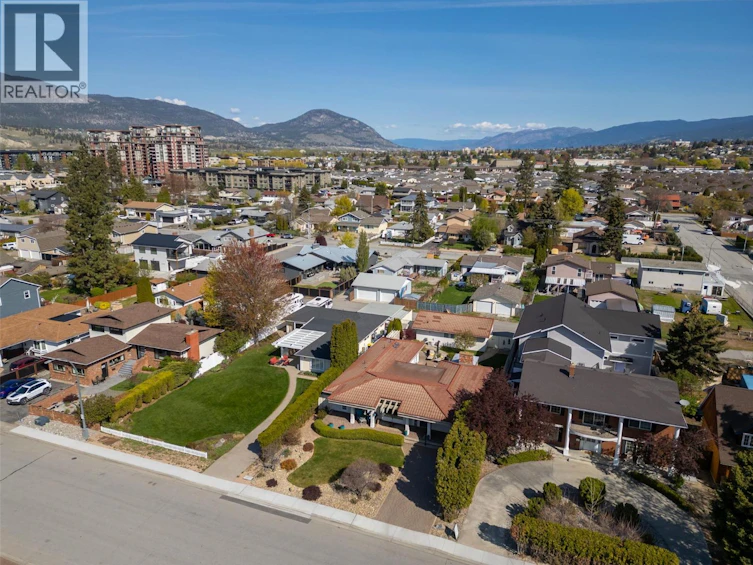 115 Elm Avenue, Penticton, BC, V2A 3W1 - 2