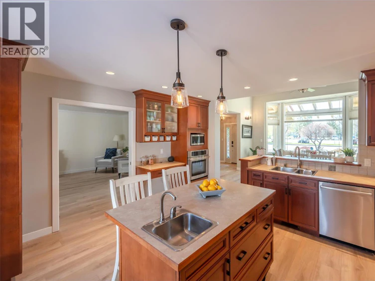 115 Elm Avenue, Penticton, BC, V2A 3W1 - 21