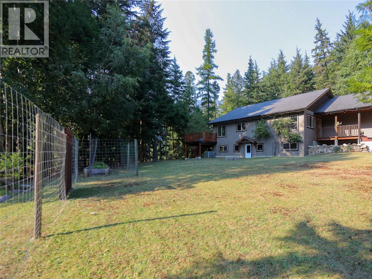 2663 Storbo Heights Road, Slocan Park, BC, V0G 2E0 - 38