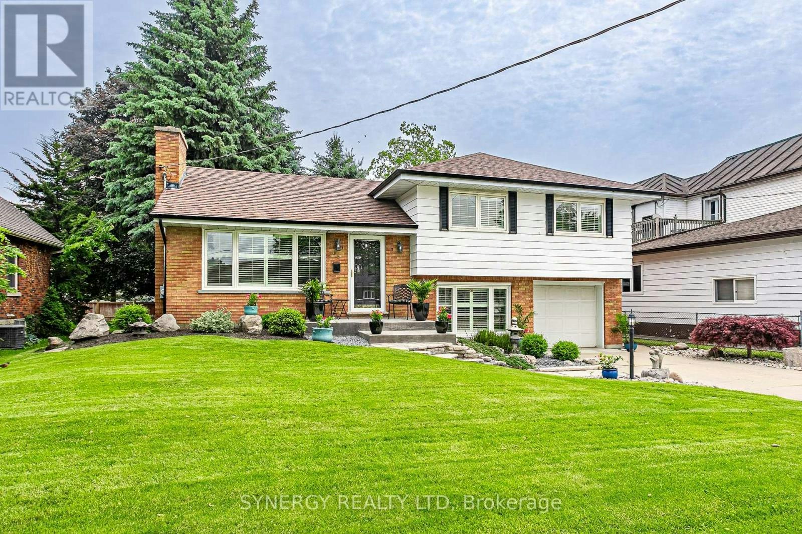 Houses for Sale in Strathroy | Strathroy - REW