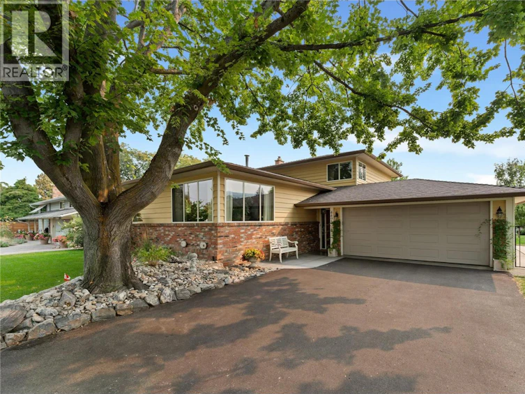 4495 Swaisland Road, Kelowna, BC, V1W 1Y8 - 2