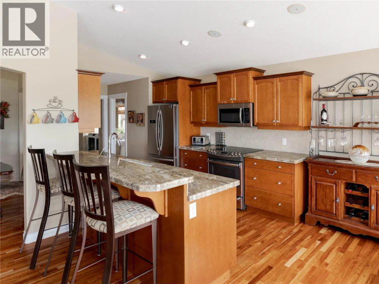 111-2455 Quail Ridge Boulevard, Kelowna, BC, V1V 2S8 - 2