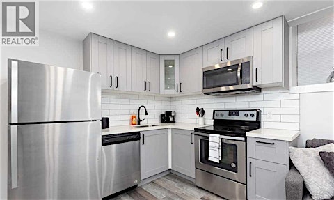 Lower-396 Lansdowne Avenue, Toronto, ON, M6H 3Y3