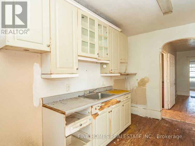 175 Stewart Street, Peterborough, ON, K9J 3M4 - 9