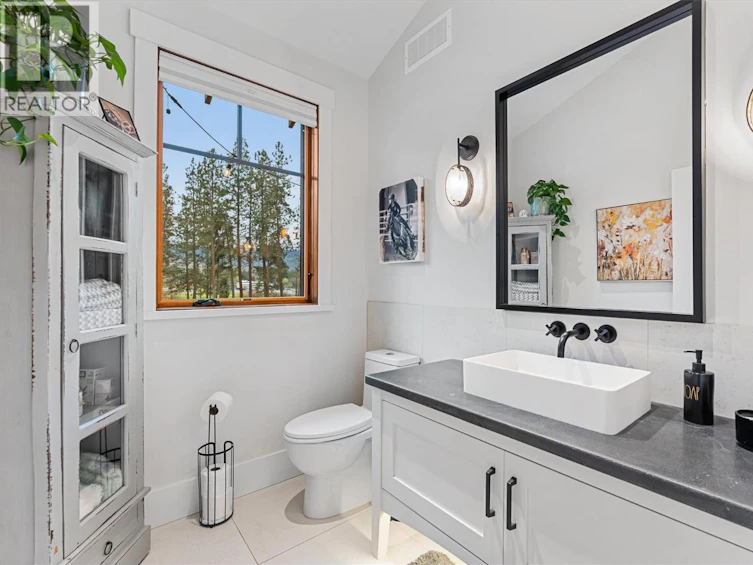 2150 Saucier Road, Kelowna, BC, V1W 4C1 - 24