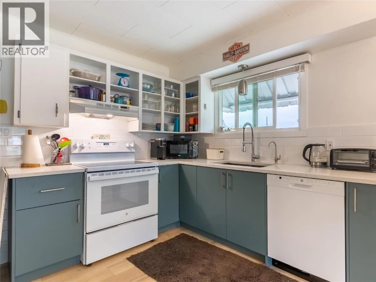 911 Collins Road, Cache Creek, BC, V0K 1H0 - 11