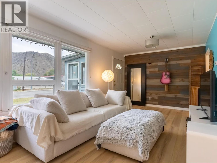 911 Collins Road, Cache Creek, BC, V0K 1H0