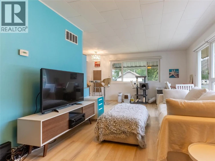 911 Collins Road, Cache Creek, BC, V0K 1H0 - 9