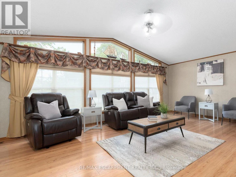 1161 4th Concession Road W, Hamilton, ON, L8B 0X3 - 4