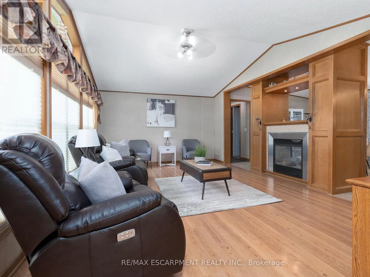1161 4th Concession Road W, Hamilton, ON, L8B 0X3 - 5