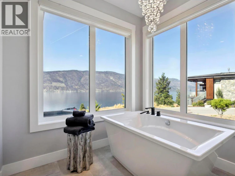 3580 Boxwood Road, Kelowna, BC, V1V 3G2 - 30
