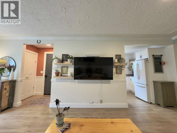 1150 Mcpherson Place, Penticton, BC, V2A 3Y3 - 7