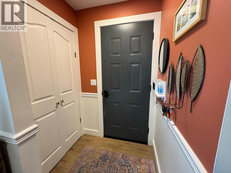 1150 Mcpherson Place, Penticton, BC, V2A 3Y3 - 2