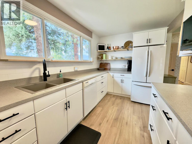1150 Mcpherson Place, Penticton, BC, V2A 3Y3 - 13