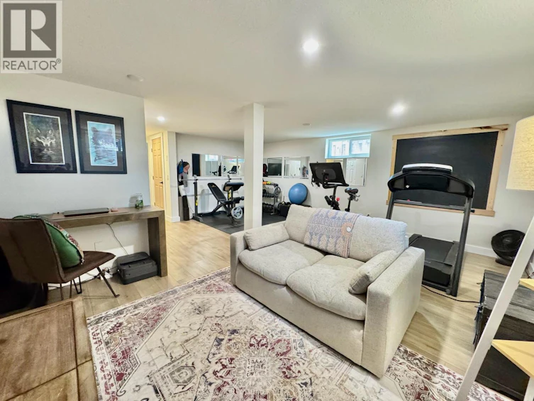 1150 Mcpherson Place, Penticton, BC, V2A 3Y3 - 46