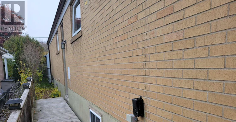 LOWER-256 Sylvan Avenue, Toronto, ON, M1E 1A6 - 3