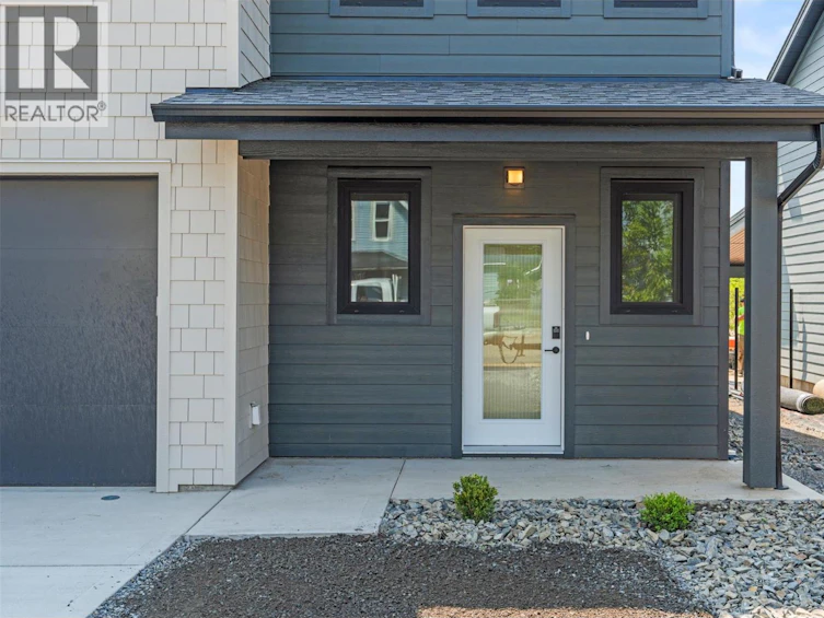 102-2345 Patterson Avenue, Armstrong, BC, V0E 1B1 - 3