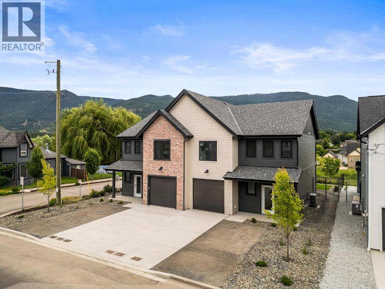 102-2345 Patterson Avenue, Armstrong, BC, V0E 1B1