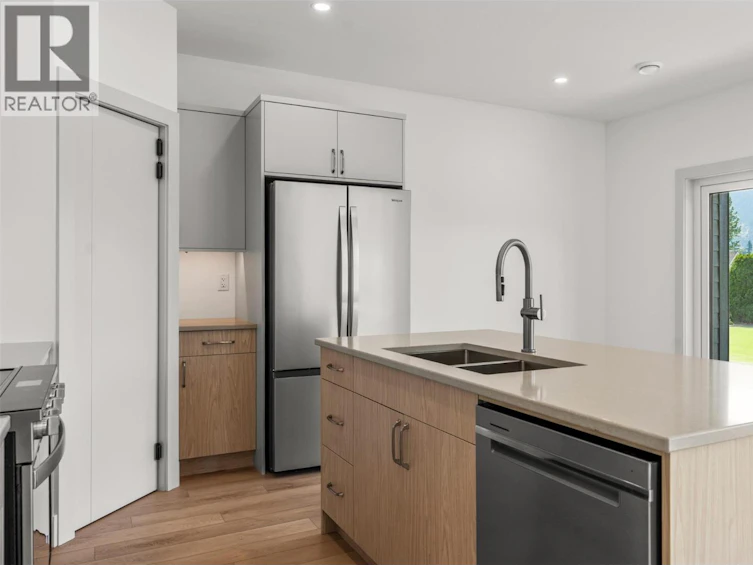 102-2345 Patterson Avenue, Armstrong, BC, V0E 1B1 - 10
