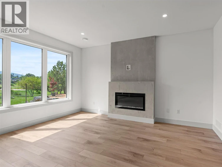 102-2345 Patterson Avenue, Armstrong, BC, V0E 1B1 - 5