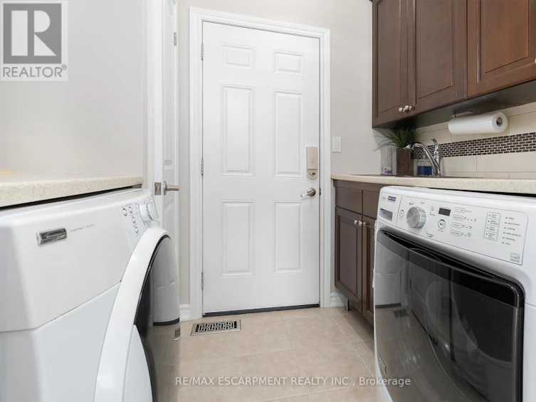 35-93 Aberfoyle Mill Crescent, Puslinch, ON, N1H 6H9 - 15