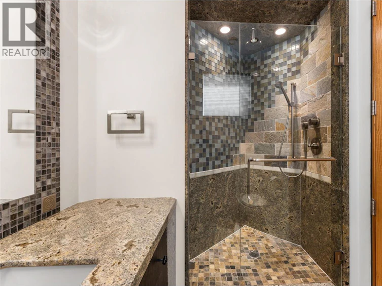 742 Highpointe Place, Kelowna, BC, V1V 2Y3 - 66