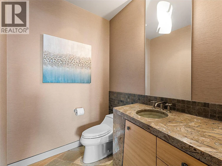 742 Highpointe Place, Kelowna, BC, V1V 2Y3 - 44