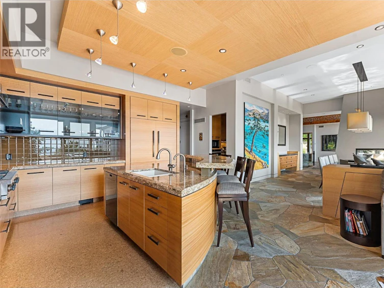 742 Highpointe Place, Kelowna, BC, V1V 2Y3 - 25