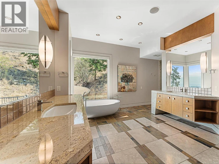 742 Highpointe Place, Kelowna, BC, V1V 2Y3 - 37