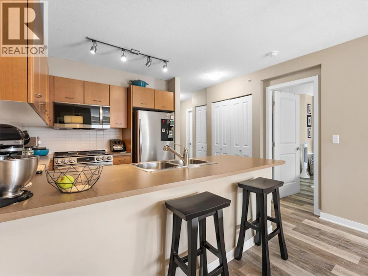 406-539 Yates Road, Kelowna, BC, V1V 2T8 - 4