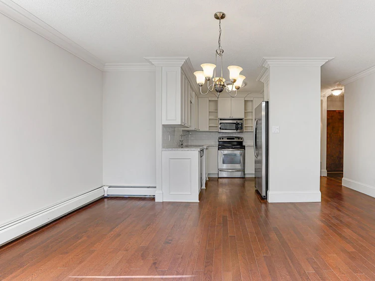 302-1442 Foster, Surrey, BC, V4B 3X7 - 4