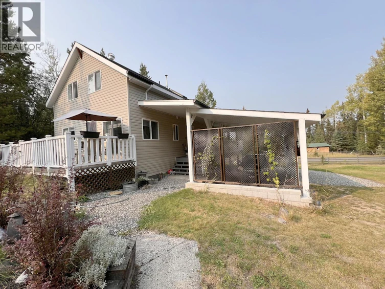 6318 Moose Point Drive, Lone Butte, BC, V0K 2K1 - 5