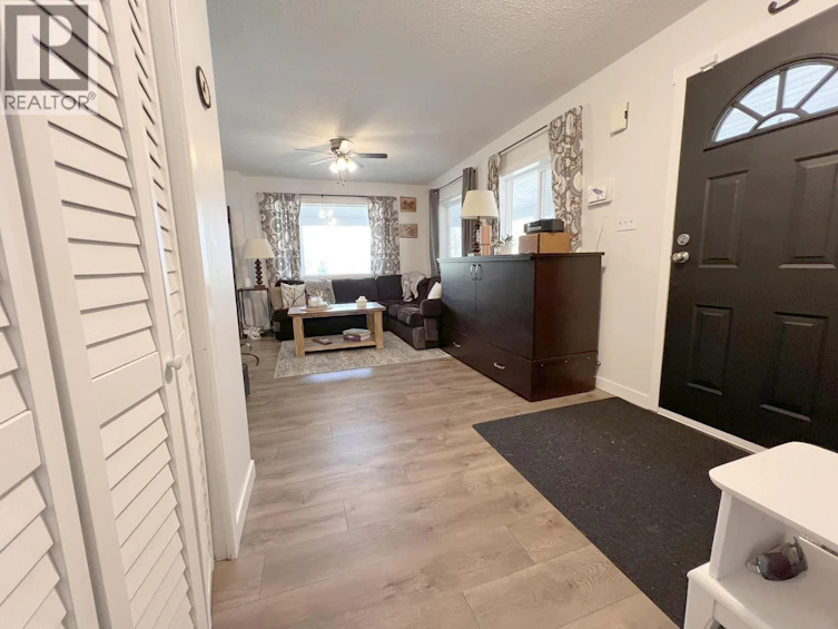 6318 Moose Point Drive, Lone Butte, BC, V0K 2K1 - 18