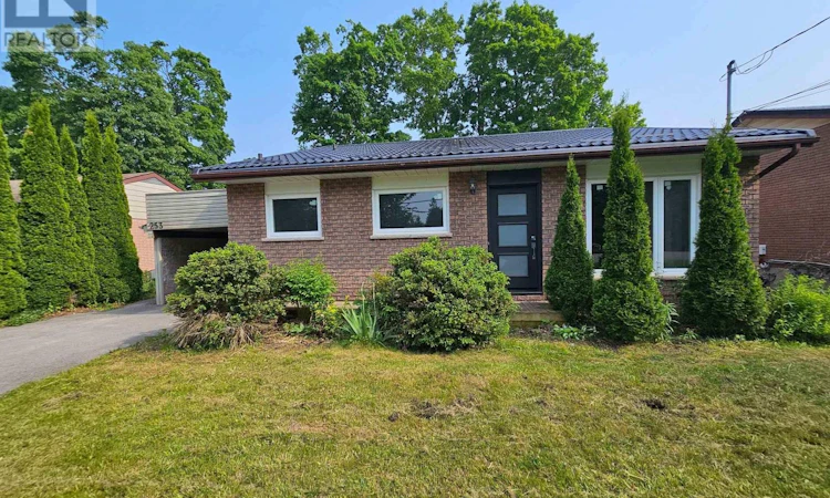 253 Woodland Drive N