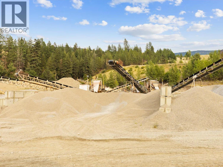 15799 Sawmill Road, Lake Country, BC, V4V 2E2 - 98