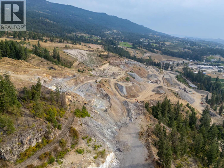 15799 Sawmill Road, Lake Country, BC, V4V 2E2 - 26