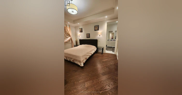 51 Kirk Bradden Road E, Toronto, ON, M8Y 2E8 - 17