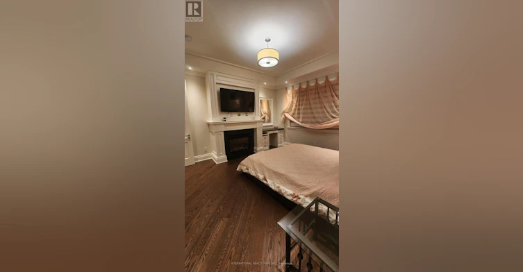 51 Kirk Bradden Road E, Toronto, ON, M8Y 2E8 - 19