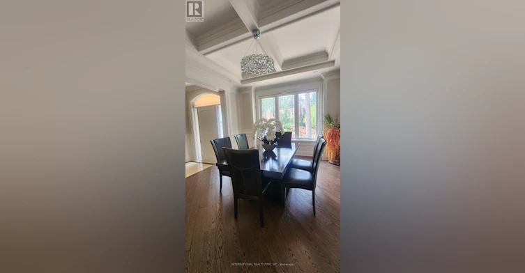 51 Kirk Bradden Road E, Toronto, ON, M8Y 2E8 - 11